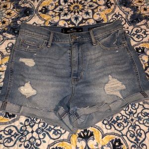 Hollister shorts (Ultra high-rise vintage stretch)
